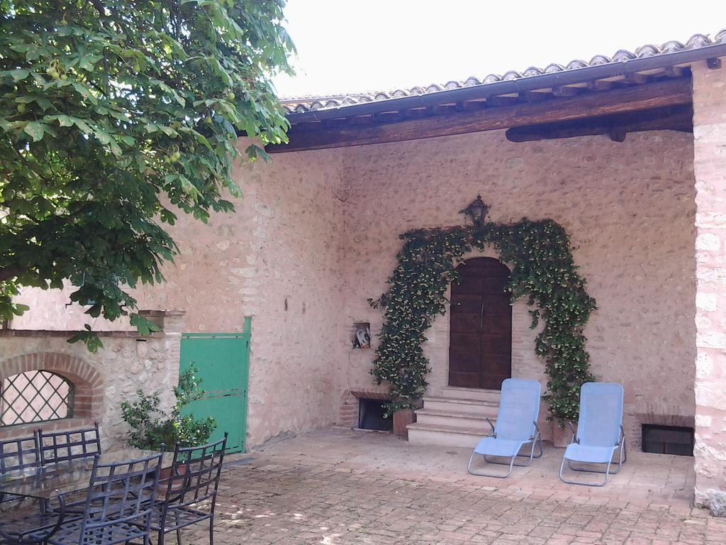 La Palombaia Casa de hóspedes Spoleto Exterior foto